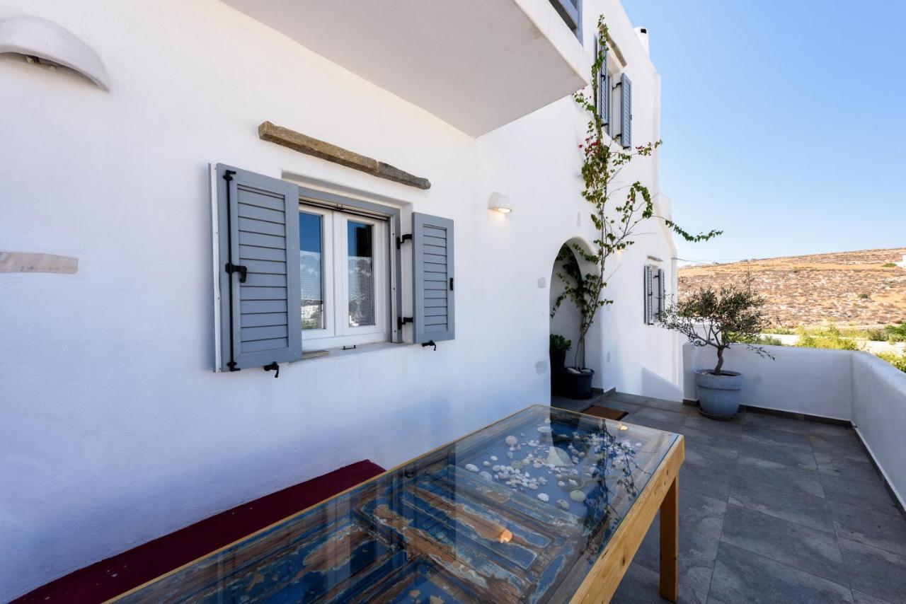 Hara'S Villa In Naousa , Paros Bagian luar foto