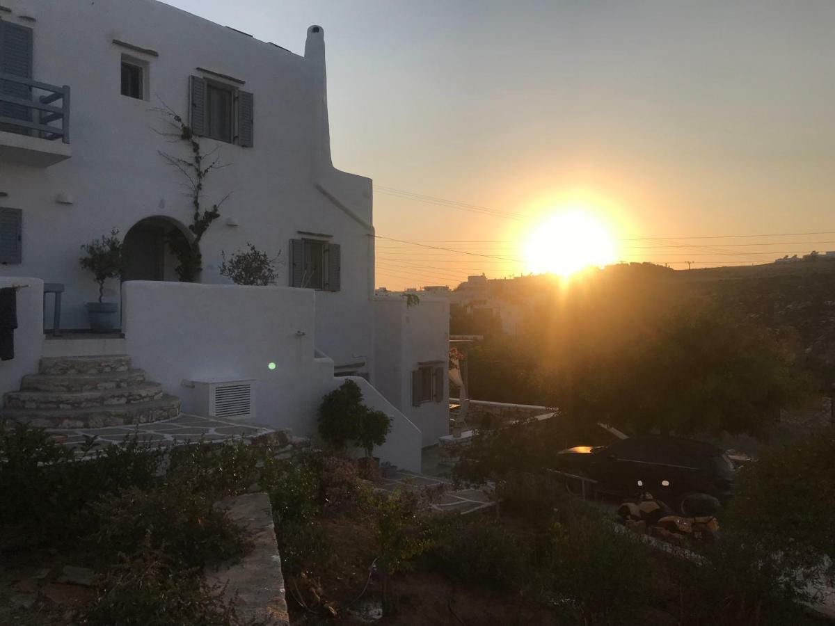Hara'S Villa In Naousa , Paros Bagian luar foto
